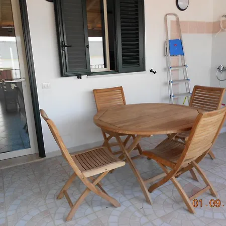 Le Palme Holiday * Salve